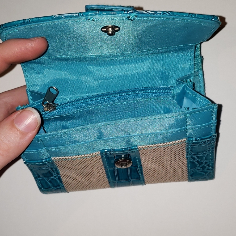 Turquoise Wallet - Picture 6 of 9